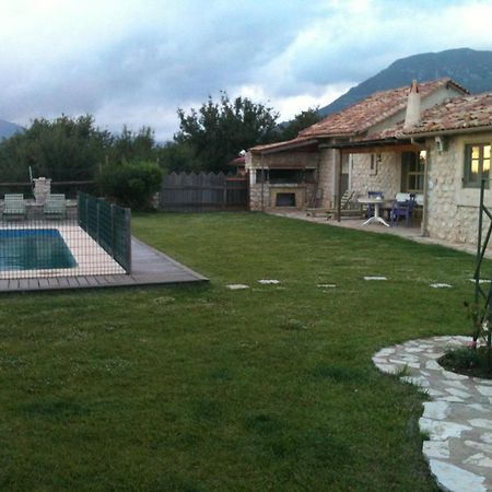Elaion Guesthouse Ellinikón Buitenkant foto