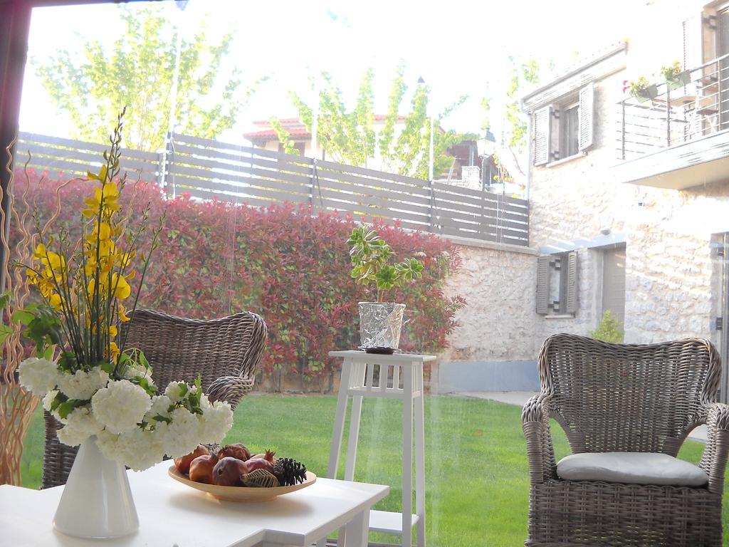 Elaion Guesthouse Ellinikón Buitenkant foto
